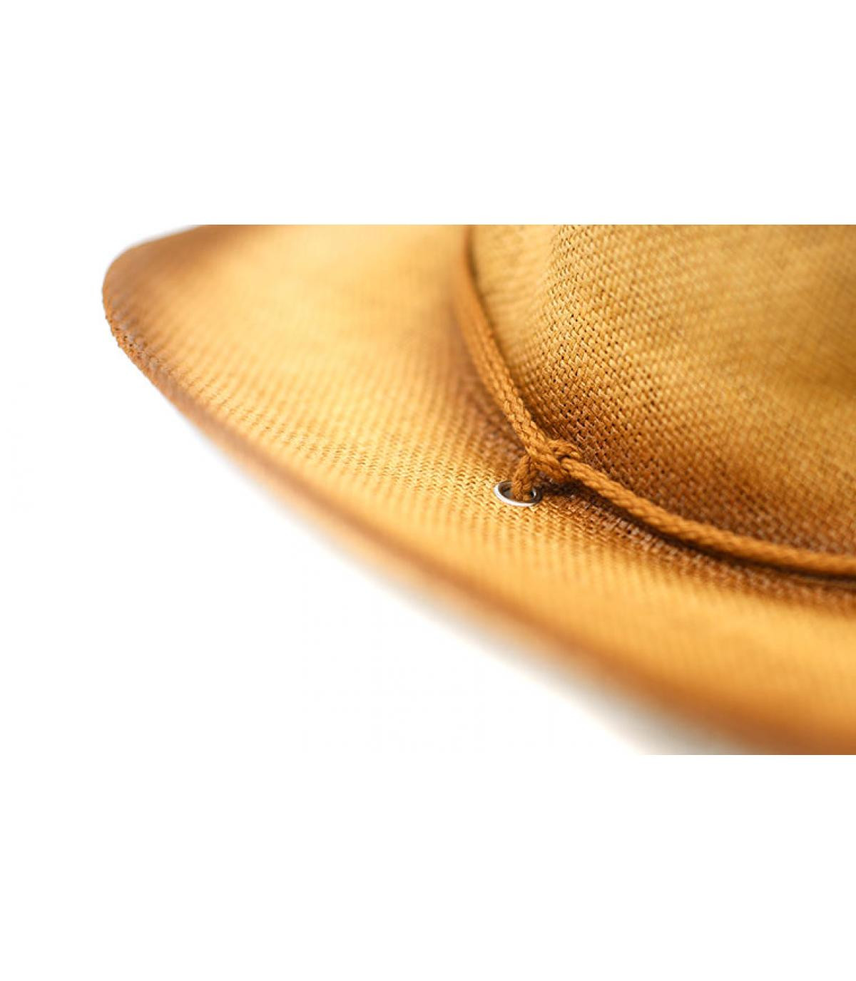 cappello da cowboy di paglia